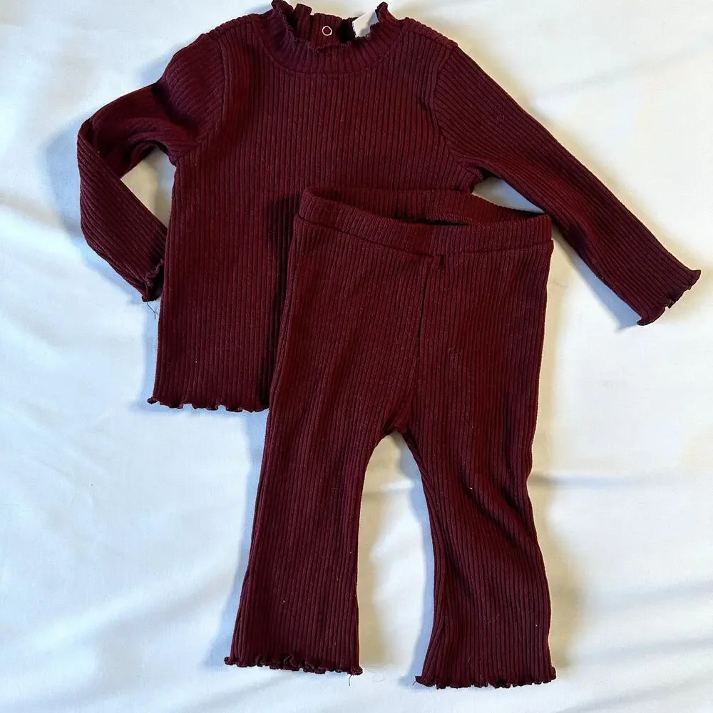 Old Navy Baby Cozy Rib-Knit Lettuce-Edged Top and Pants Set - Maroon Sz 6-12 mo